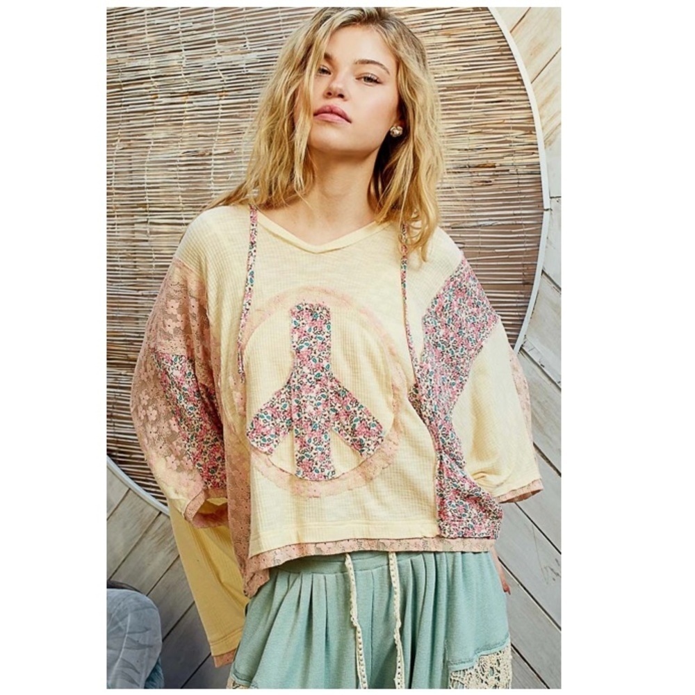 POL Women's Floral Peace Hoodie - Cream and Pink